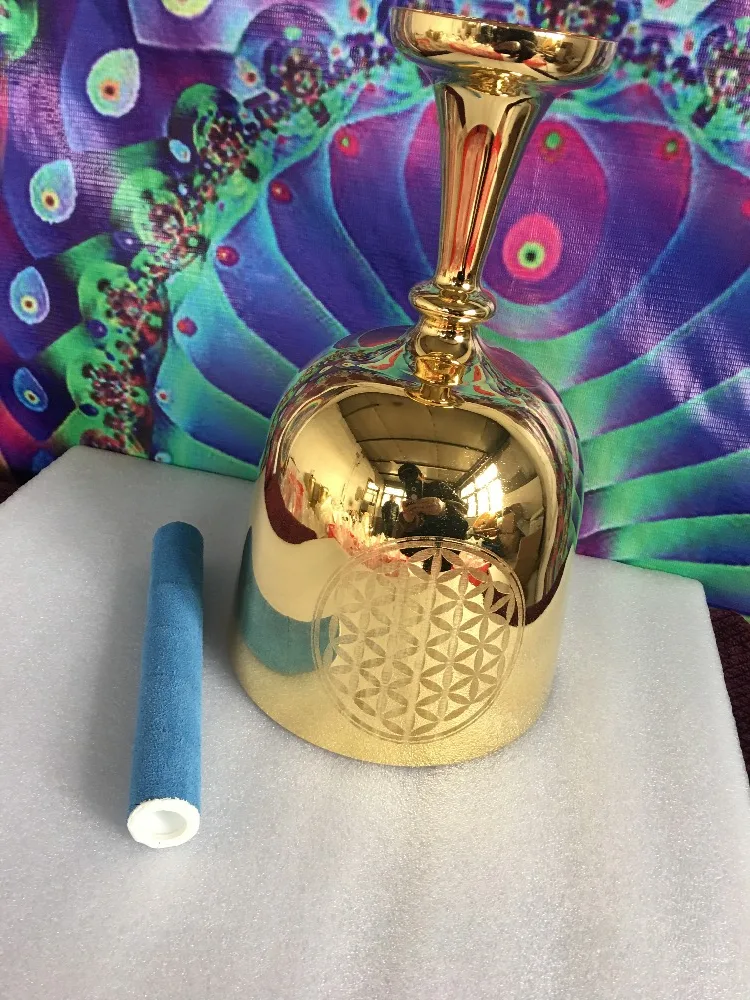24k gold crystal singing grail with flower of life carved with perfect C# Sexual chakras or D note Sacral chakra