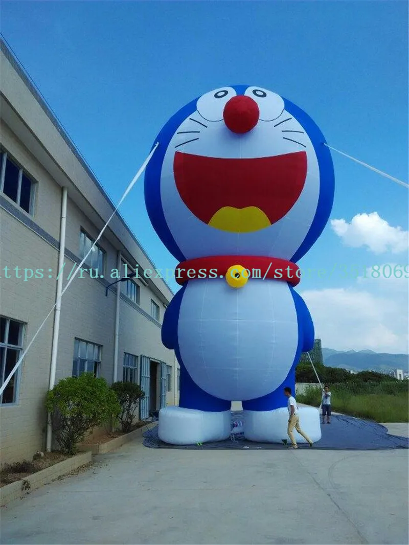 The 6-meter tall Oxford cartoon jingle cat is for sale and can be used for commercial display or other purposes.