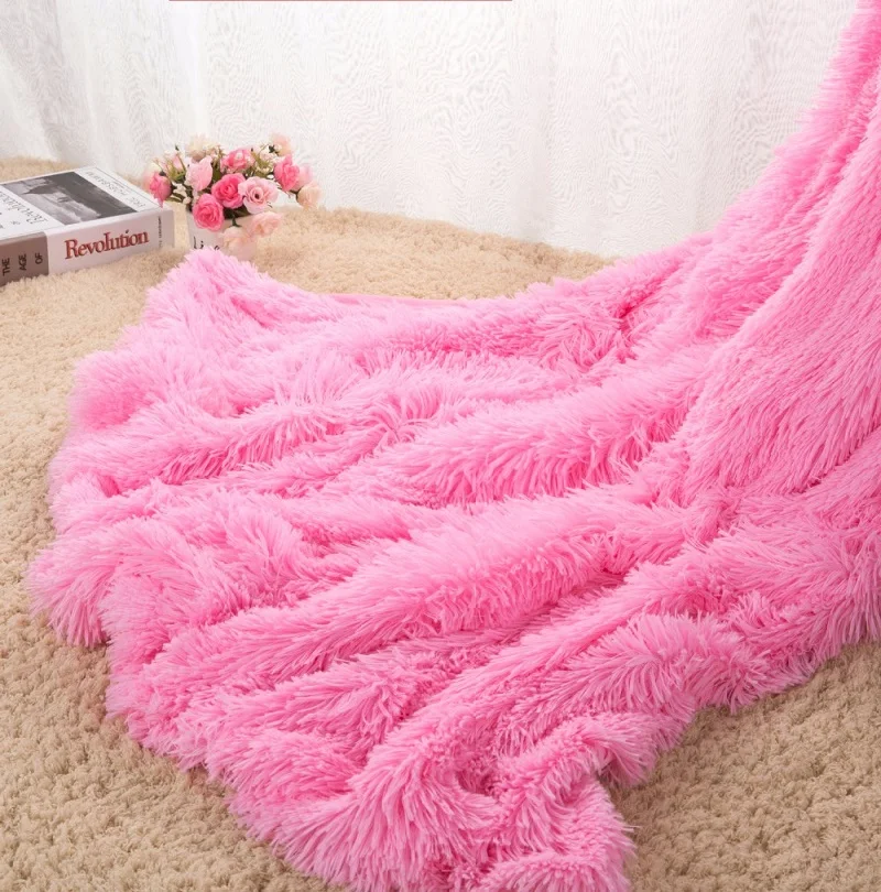 

130*160cm/160*200cm Soft Long Shaggy Fuzzy Fur Faux Fur Warm Elegant Cozy With Fluffy Sherpa Throw Blanket