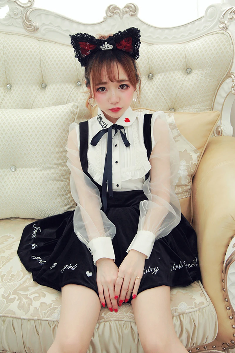 Princess sweet lolita skirt Bobon21 Original College style Vintage letter embroidery velvet Braces skirt Straps detachable B1247