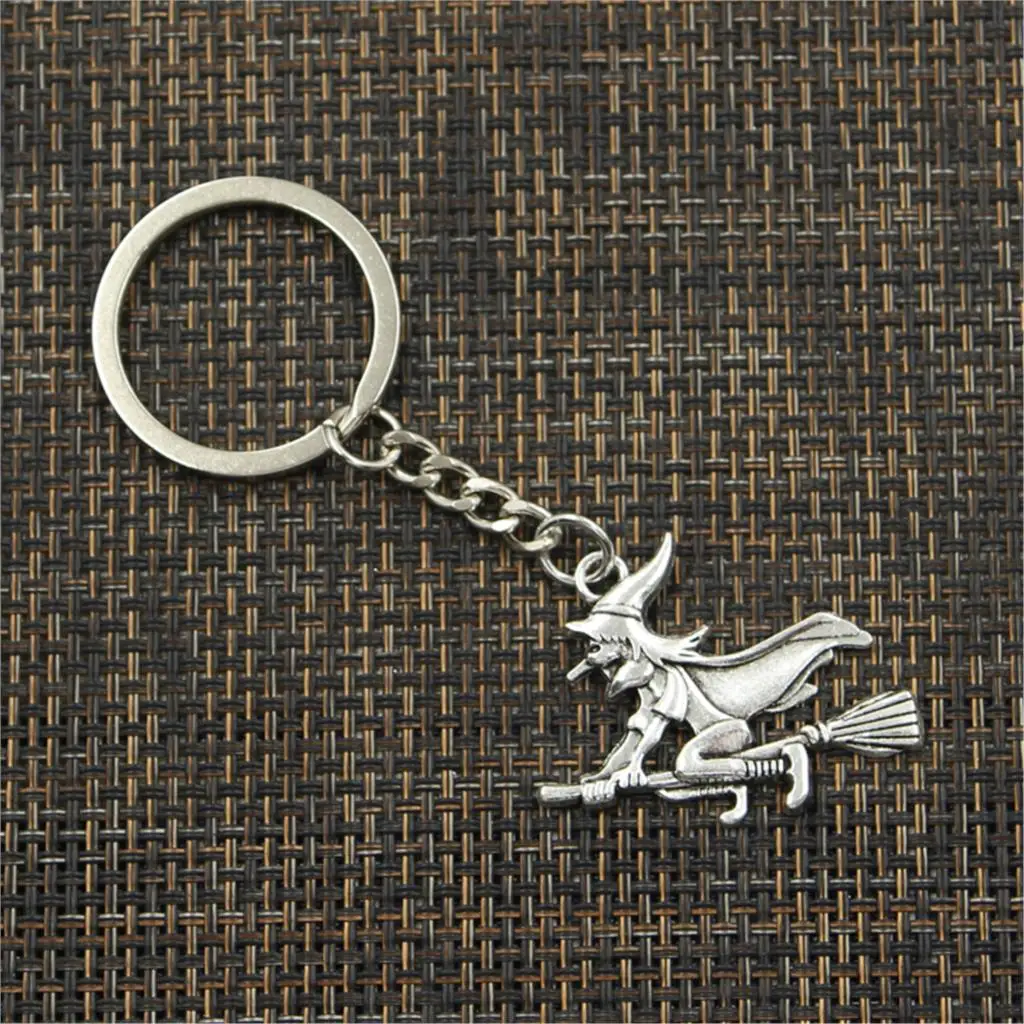 Neue Mode Männer 30mm Keychain DIY Metall Halter Kette Vintage Hexe Auf Besen Halloween 36x34mm Silber farbe Anhänger Geschenk