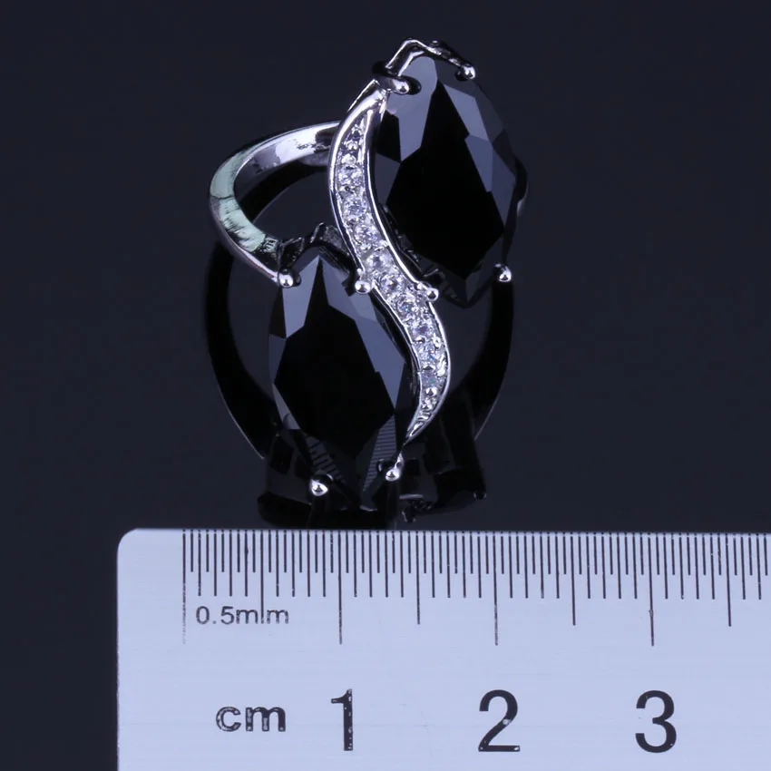 Alluring Black Cubic Zirconia White CZ Silver Plated Ring V0512