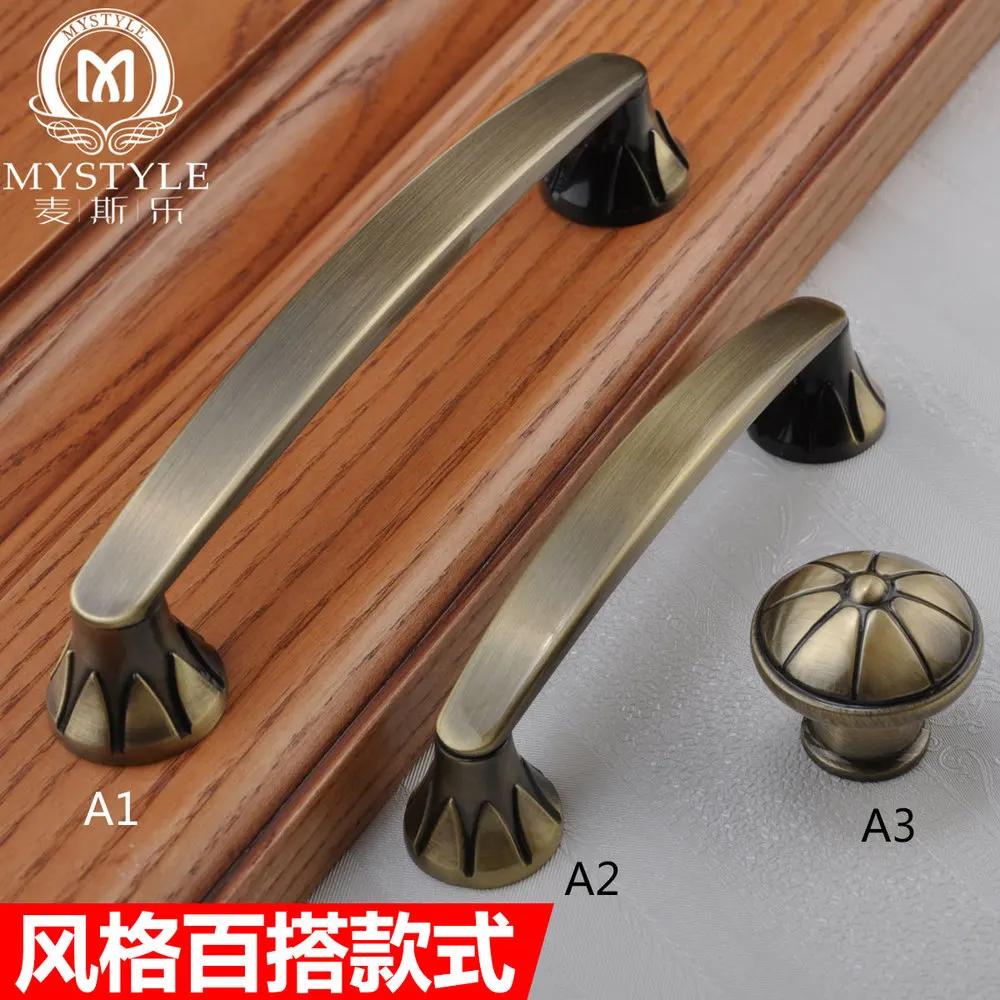 

The new European-style antique wardrobe door handle pastoral American cupboard door handle drawer cabinet door handle hole