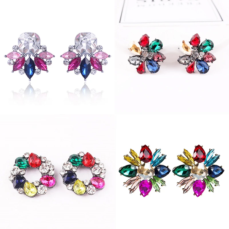 LUBOV Beautiful Jewelry Multiple Colors Crystal Flower Stud Earrings Rhinestone Crystal Piercing Earrings Women Christmas Party