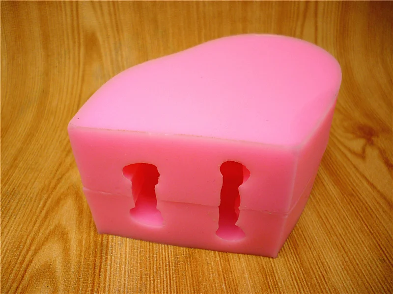 3D dog cake mold cakes decorated with soft candy, chocolate, candle silicone mold