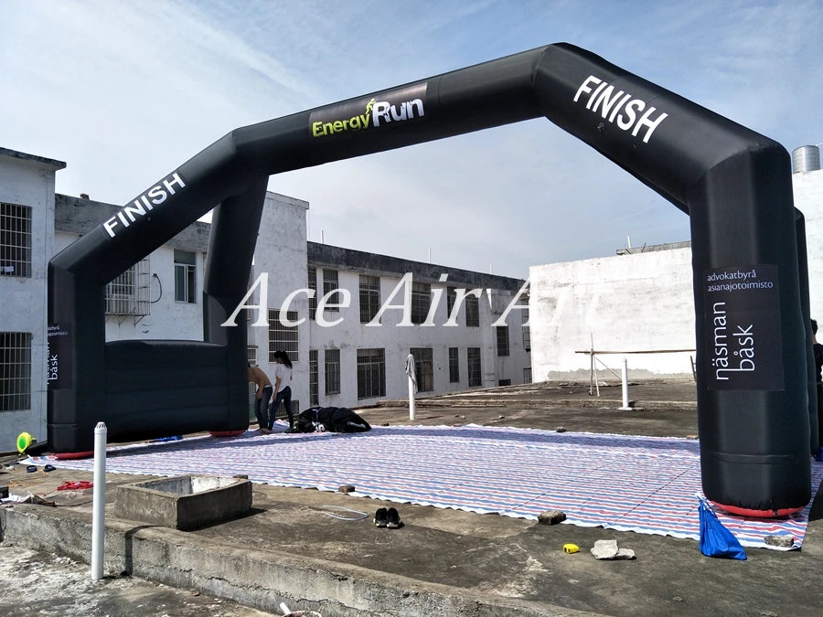 9.5m W *5m H giant inflatable finish line arch with FINISH banner on side view in black color stands well for Energy run race