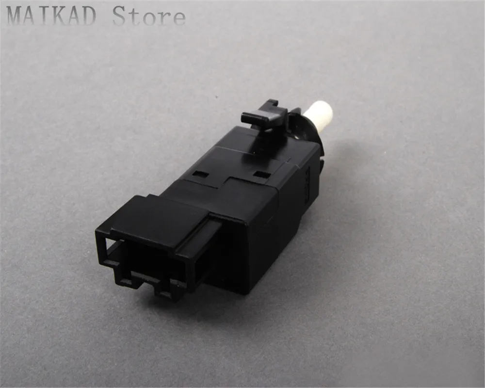 Stop Lamp Switch Brake Light Switch for Mercedes-Benz W219 CLS320 CLS280 CLS350 CLS300 CLS500 CLS550 CLS55 CLS63 A0015454009