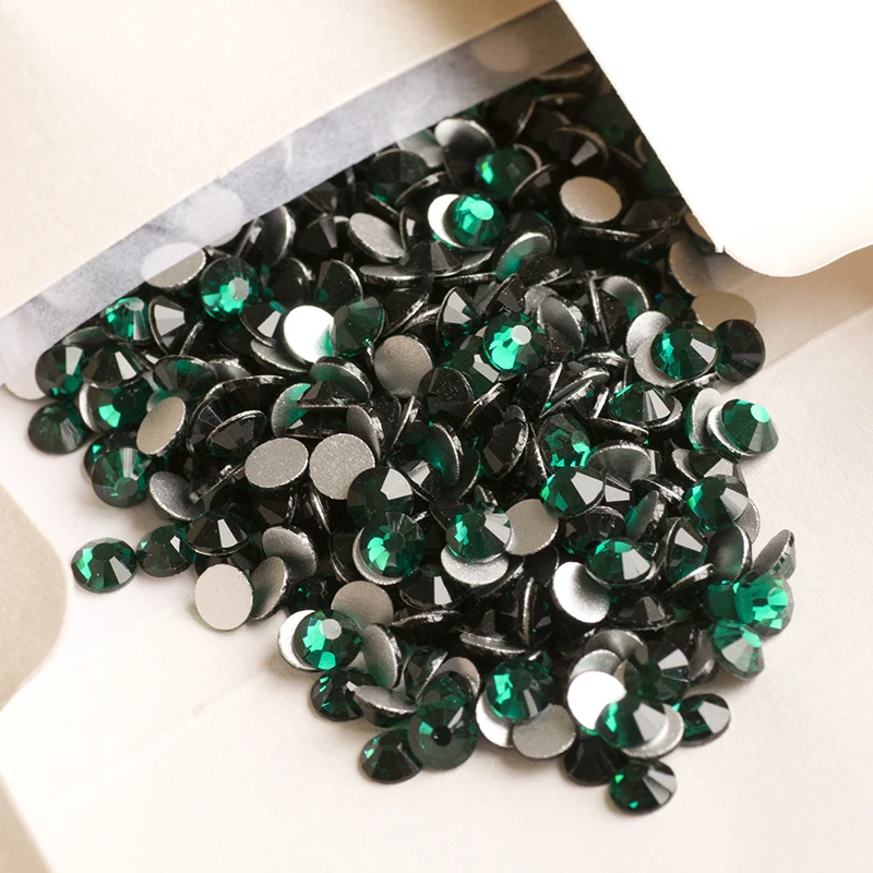 YANRUO 2058NoHF Emerald FlatBack No Glue On Strass Glass Rhinestones Non Hot Fix Crystal Green Stones For Clothes