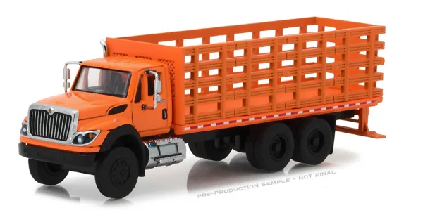 GreenLight 1:64 2017 WorkStar Platform Stake Truck boutique alloy car toys for children kids toys Model original box