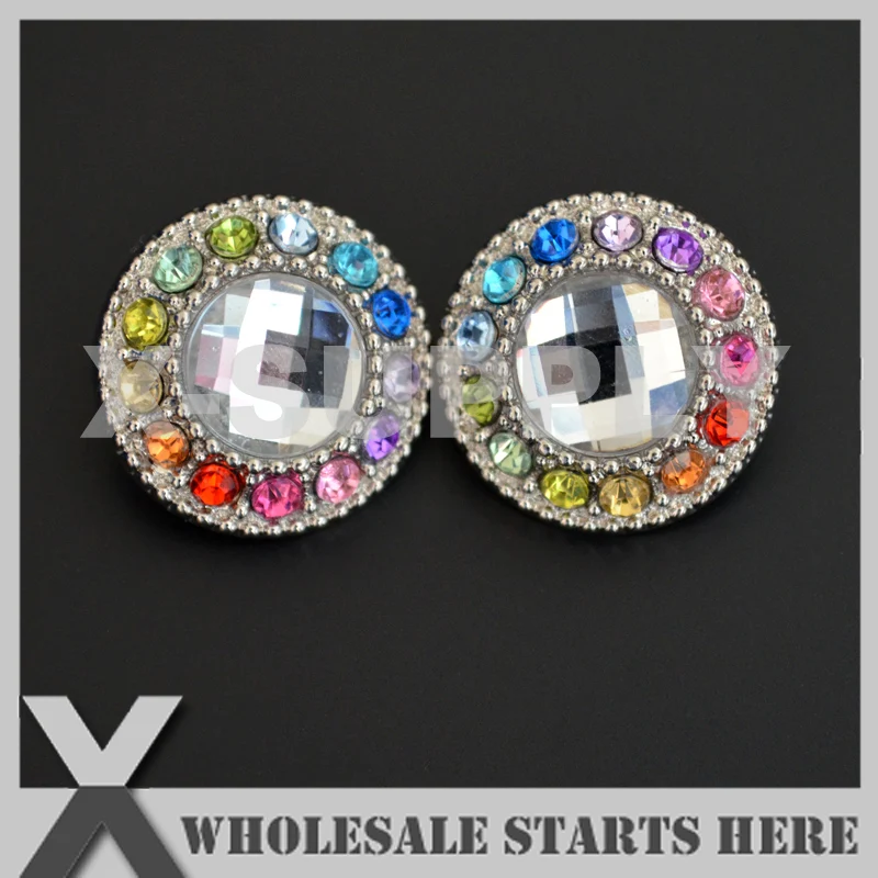 

RB1062AM Rainbow Color Acrylic Rhinestone Button