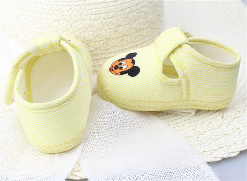 New Disney spring and autumn anti-skid Baby Toddler Shoes Cartoon Mickey Baby Shoes