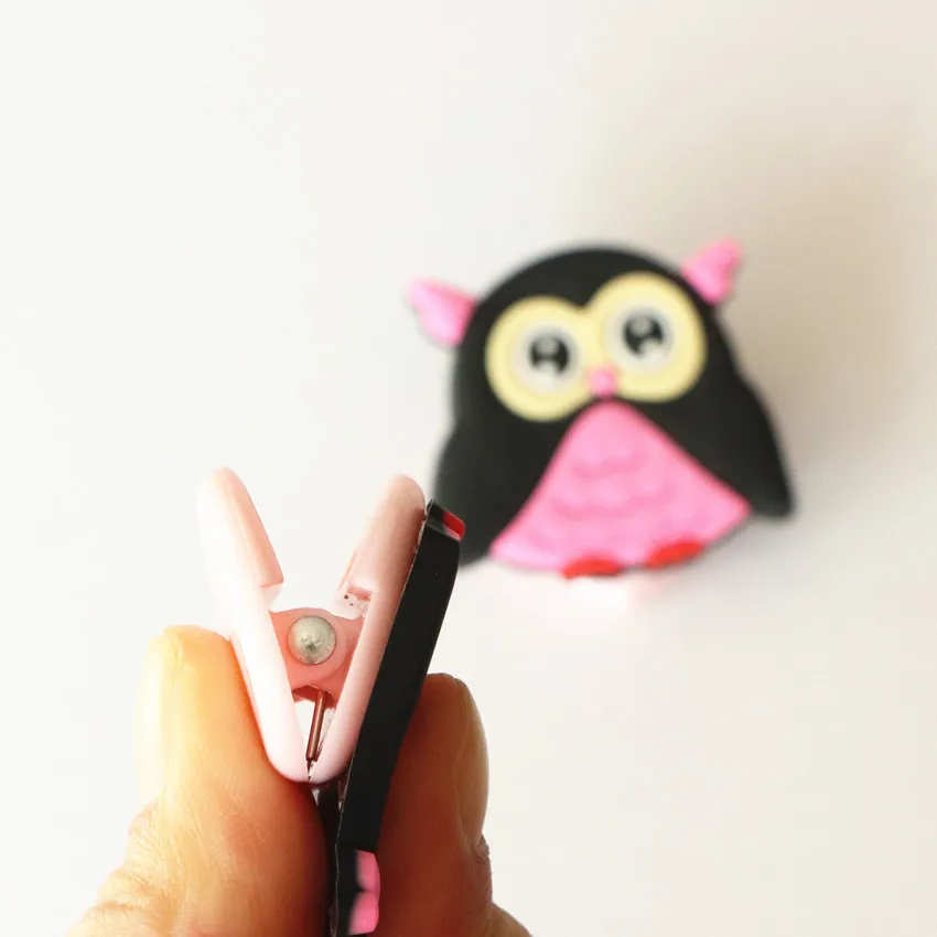 Free Shipping 2pc Cute Owl plastic paper clip stationery spring clip binder clip office supplies