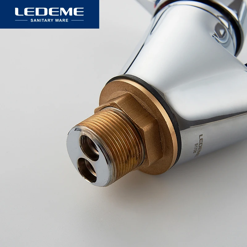 LEDEME 360 Degree Rotation Kitchen Faucet Sink Brass Chrome Cold And Hot Mixer Tap Curved Outlet Pipe Taps Single Handle L5913