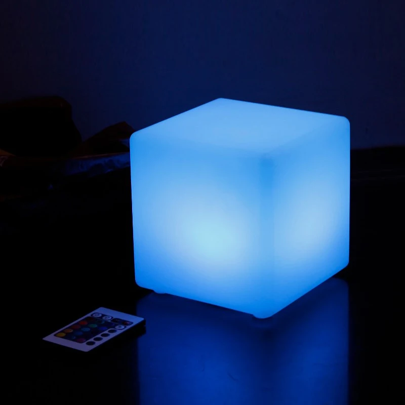 15*15*15CM LED Cube Table Light Remote Control 16-Color Changes Holiday Wedding Bar Party Event Christmas LED Lighting Desk Lamp