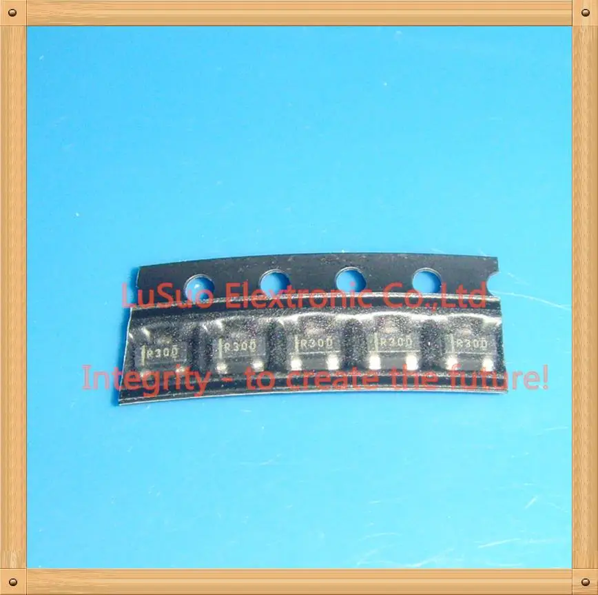 10 قطعة REF3033AIDBZR REF3033 وسم: R30D SOT23-3