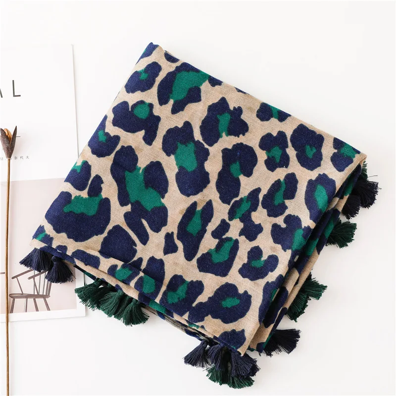 2025 herbst Winter Leopard Dot Quaste Viskose Schal Schal Frauen Drucken Halstuch Snood Luxus Marke Foulards Moslemisches Hijab Sjaal – Detail 3