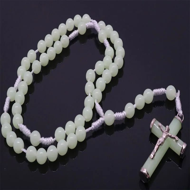 Catholic Glowing Round Rosary Plastic INRI Jesus Cross Pendant Necklace Catholic Religious Fashion Jewelry