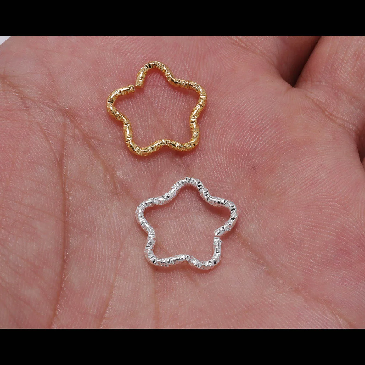 50pcs 16.5 millimetri Oro Star Anelli di Salto Contorto Split Rings Connettori Fai Da Te Pendenti E Ciondoli Branelli Del Distanziatore Per I Monili