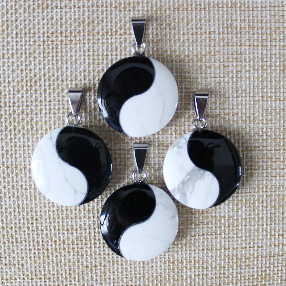 z   Fashion venta caliente de la buena calidad de la Piedra Natural Tai Chi Yin Yang Encanta los colgantes 4 unids/lote Al Por