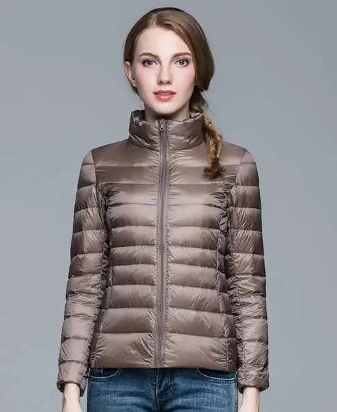 Winter Frauen Stehen Kragen Weiße Ente Unten Jacke Weibliche Ultra Licht Unten Jacken Dünne Lange Parkas Candy Farbe Fashio