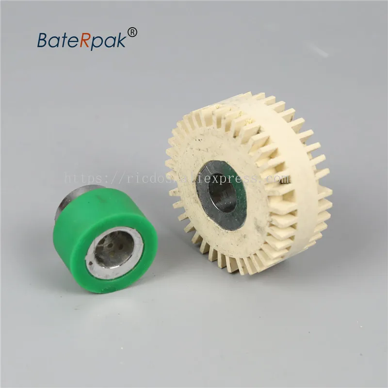 BateRpak rotella di Regolazione/separato ruota ZE-8B4/9B4 di carta pieghevole macchina di pezzi di ricambio, 8B2/9B2 attrito rullo di gomma, 1 pz prezzo