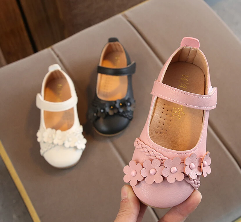 New spring and autumn new girls shoes baby flowers braided princess shoes Korean version of the solid color breathable shoes