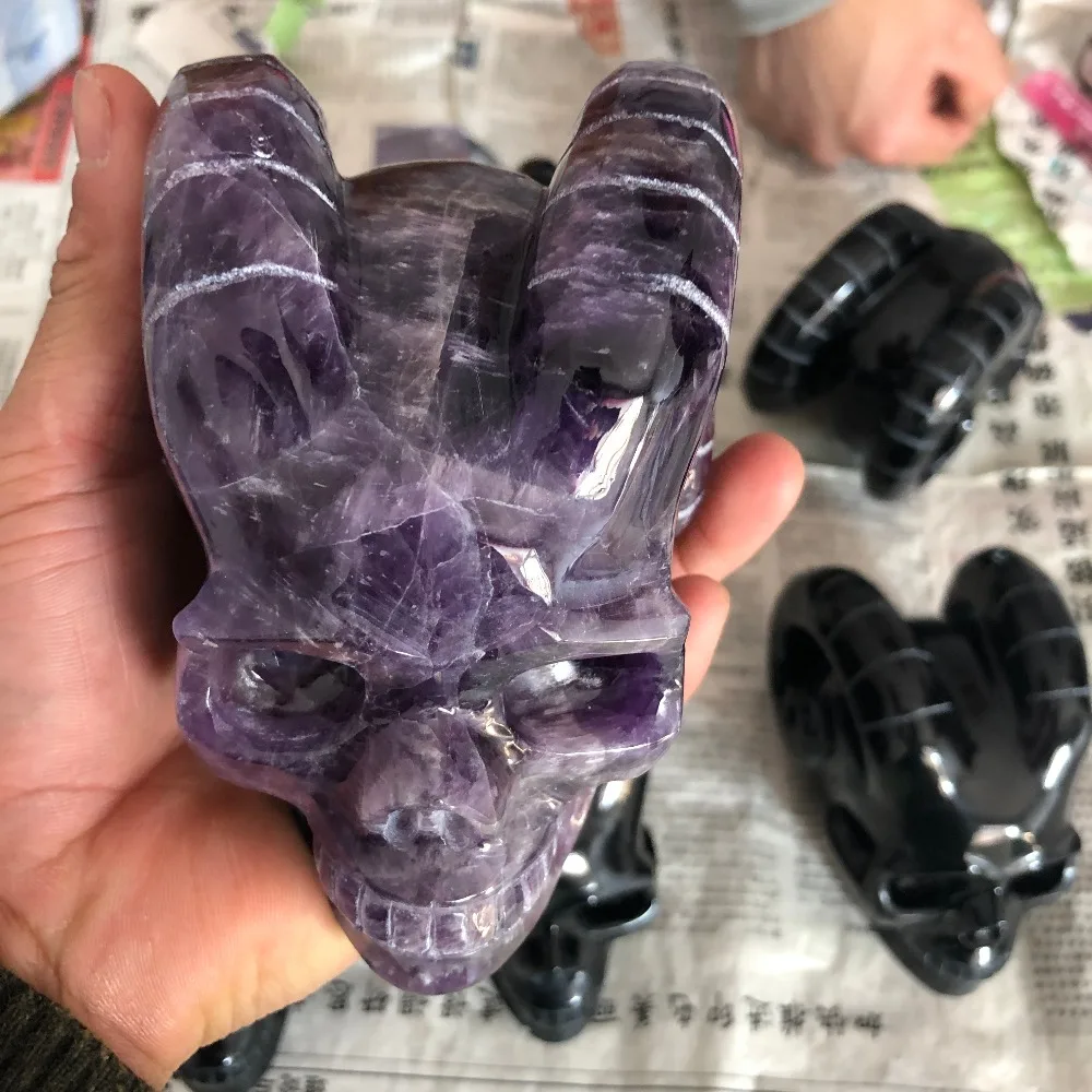 1000g Natural Dream Amethyst Quartz Crystal Skull Carving Healing / China