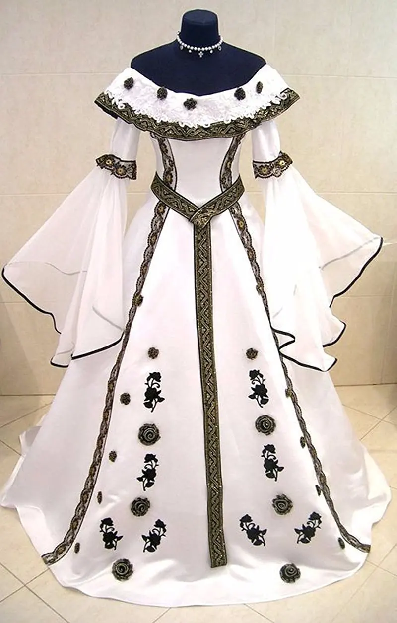 New Dubai Muslim White Medieval Wedding Dresses 2021 Long Flare Sleeves 3D Flower Ball Gown Bridal Gown Robe De Mariage