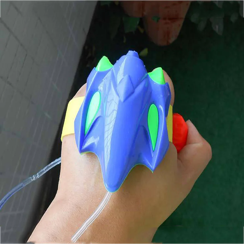 Fashion Children Favorite Summer Beach Outdoor Shooter Toy Educational Water Fight Pistol Swimming Wrist Water Guns boy gift