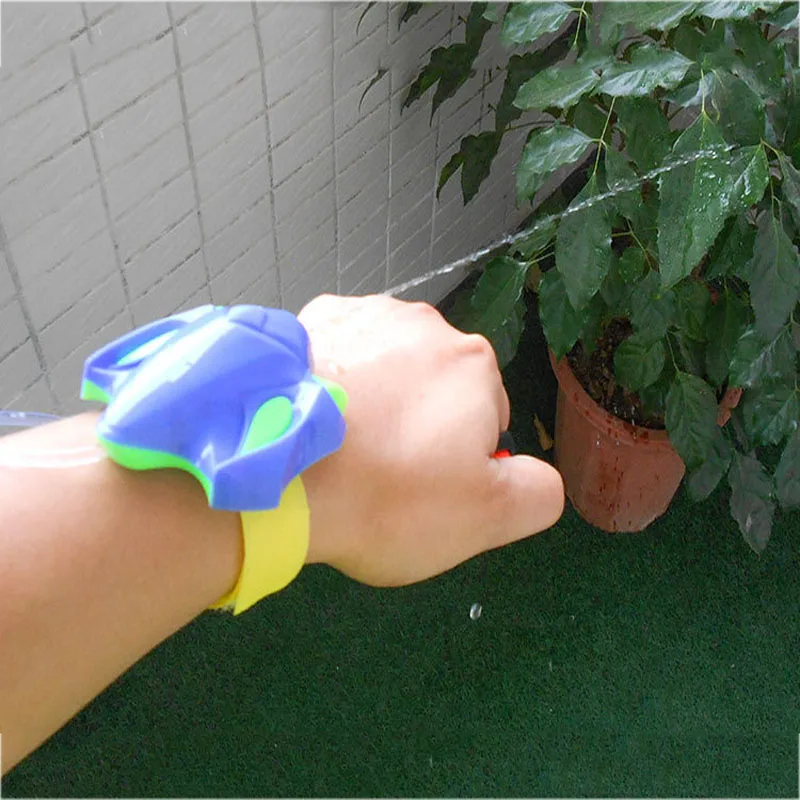 Fashion Children Favorite Summer Beach Outdoor Shooter Toy Educational Water Fight Pistol Swimming Wrist Water Guns boy gift