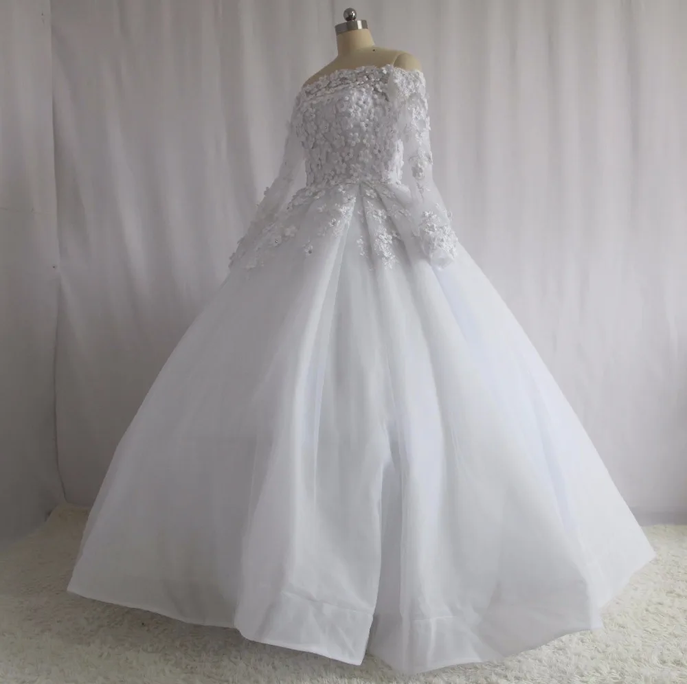 Generous Robe De Mariee Boat Neck Appliqued Beaded Flowers Long Sleeve Pleated Ball Gown Puffy Wedding Dress