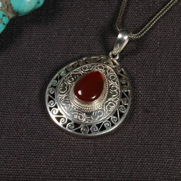 

Handcrafted 925 Silver Nepalese Tibetan Pendant Necklace Tibetan Good Luck Pendant Necklace Bohemia Jewelry