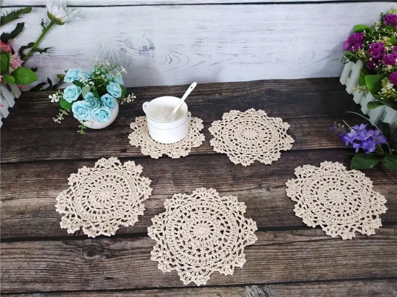 15CM Round Delicate Cotton Crochet Floral Coaster Dining Table Mat Tea Table Place Mat Cloth Christmas Placemats Wedding Napkins