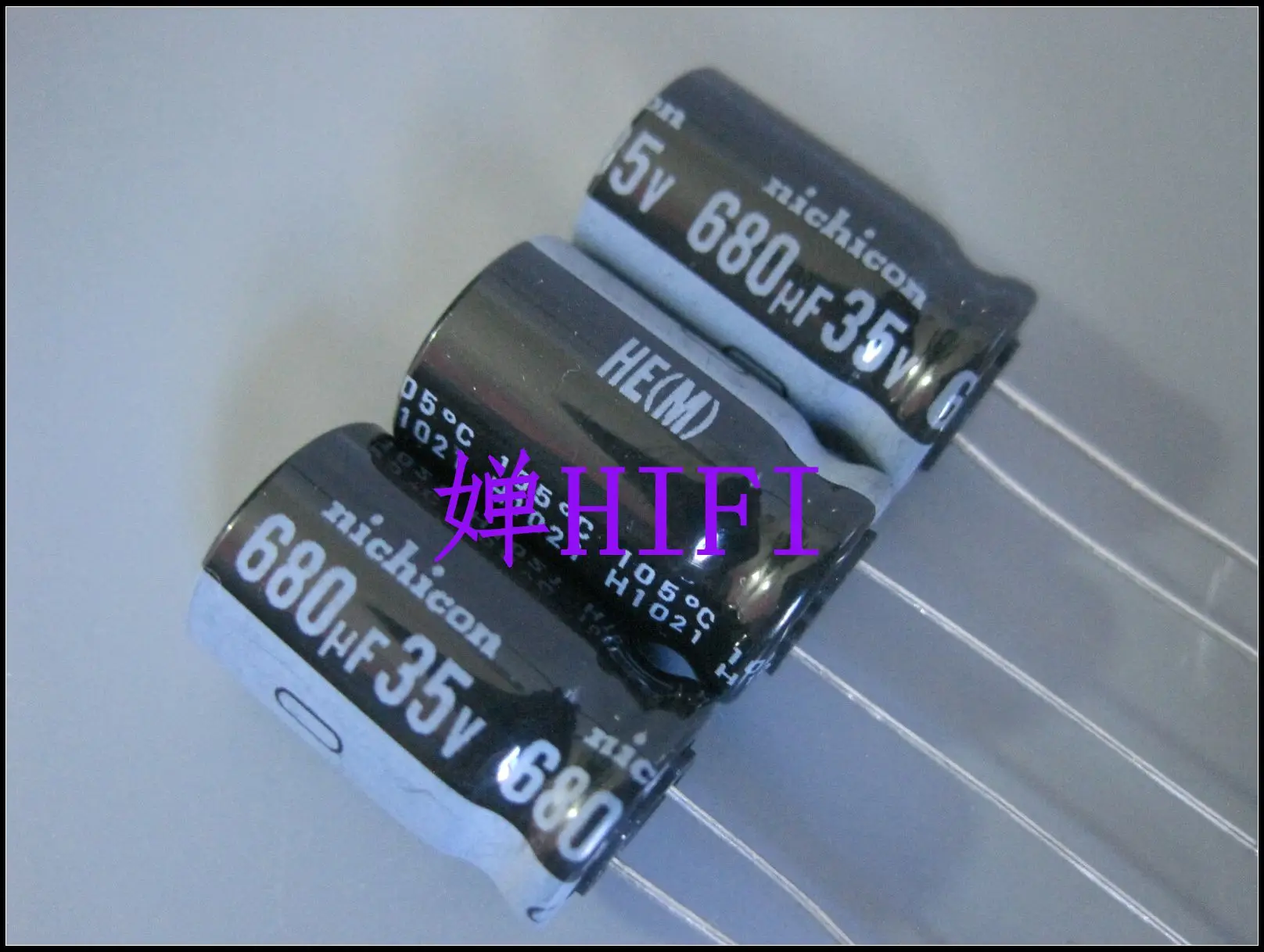 2020 hot sale 20PCS/50PCS Nichicon original Japanese electrolytic electrolytic capacitor 35v680uf 13x20mm free shipping