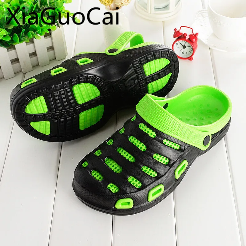 Summer Lightweight Red Men Sandals Flat Round Toe Waterproof Couple Sandals Leisure Garden Shoes Candy Color Slip-on Hole Shoes