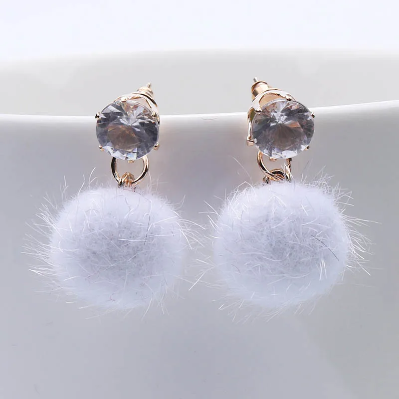 New Temperament Short Stud Earrings Wild Simple Bobo Ball Female Models Earrings For Women Jewelry brincos bijoux