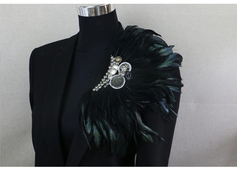 Boutonniere Clips Collar Brooch Pin Wedding Bussiness Suits Banquet Brooch Black Feather Anchor Flower Corsage Party Bar Singer