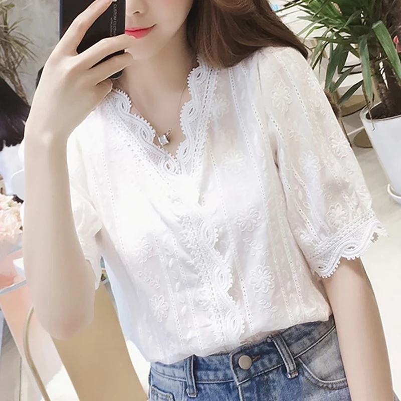 Lace Hollow Out Sweet Girl Loose White Blouse Women V-Neck Half Sleeves Blouses Office Lady Blusas mujer de moda