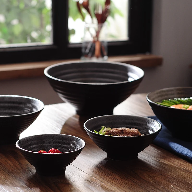 High Quality Ceramic Bowls Pigmented Porcelain 4.5 Inch Japan Style Salad Noodle Soup Black Bowl Creative 9 Inch 1 Piece