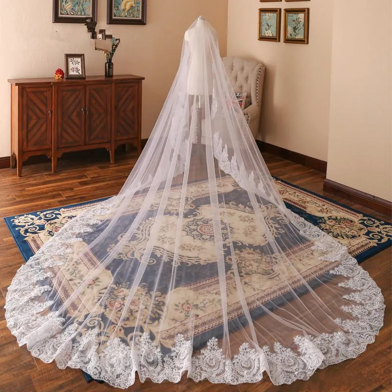 2019 Newest Bridal Veils Lace Cathedral Wedding Veils With Combs Custom Made One-Layer Appliques Pleats Bridal Veil