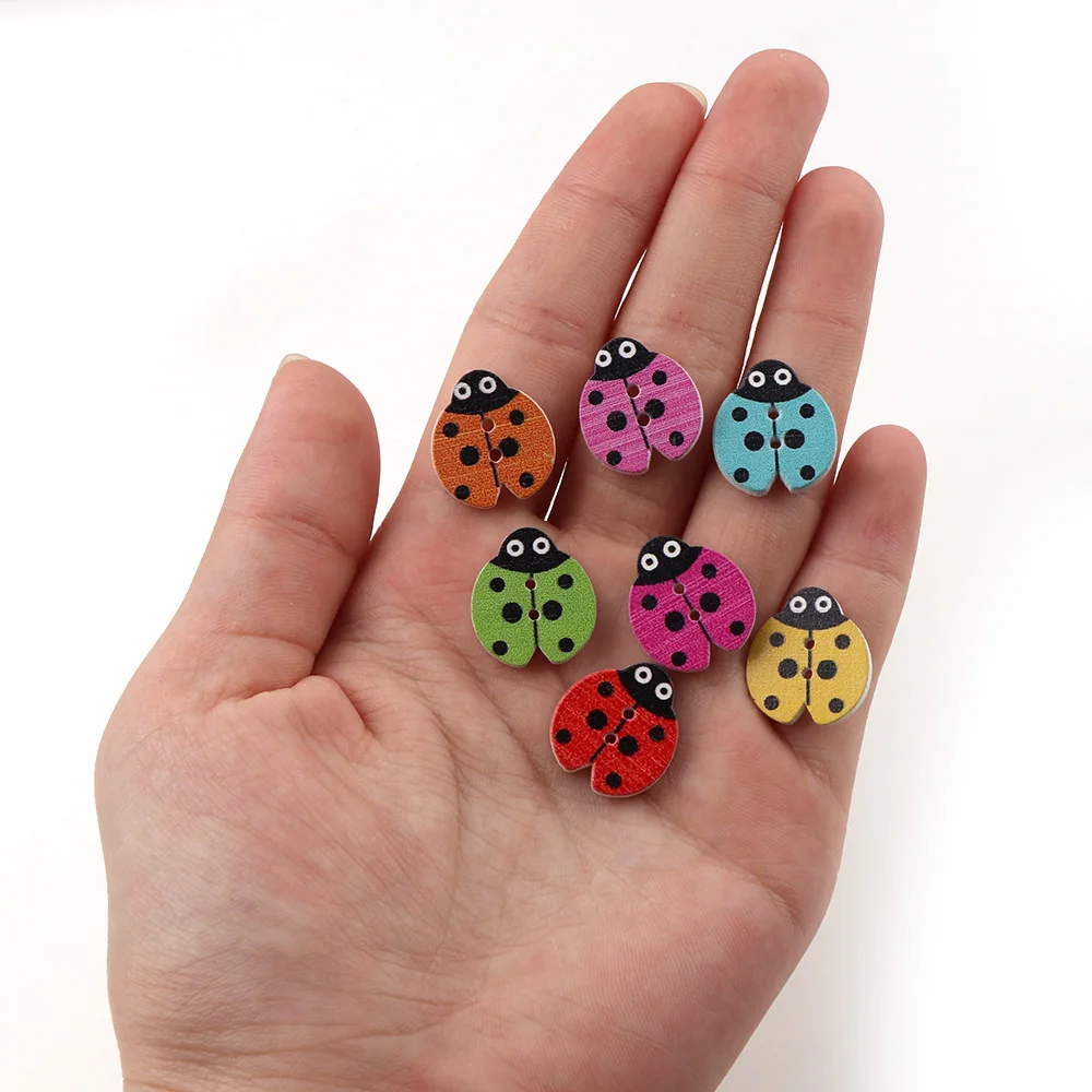 50PC 16x18mm Mixed Color 2 Holes Decorative Buttons Lovely Ladybug Cartoon Animals Wood Buttons Sewing Scrapbooking