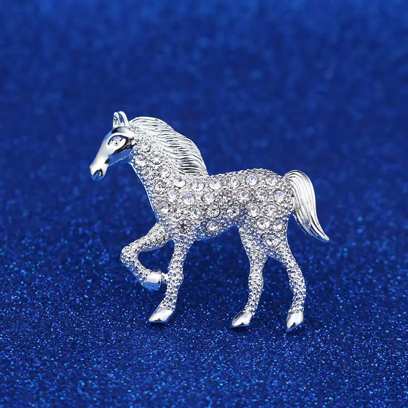 Lovely Horse Brooches with Rhinestone Fashion Silver Color Animal Crystal Brooches Pins for Women Men Christmas Gifts