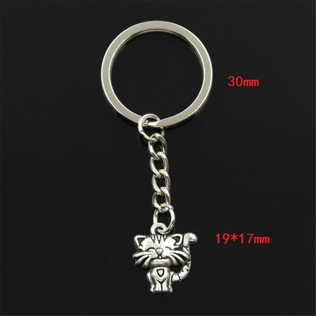 New Fashion Keychain 19x17mm Smiling Cat Pendants DIY Men Jewelry Car Key Chain Ring Holder Souvenir For Gift