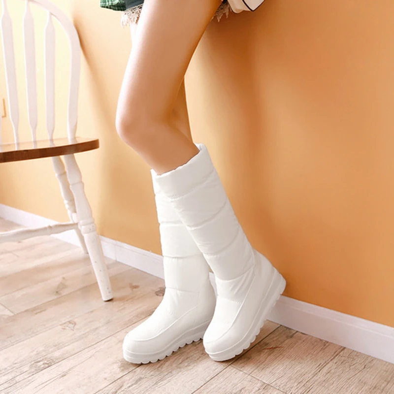 Stivali alti da donna 2019 stivali da donna impermeabili invernali stivali da neve caldi in peluche per donna scarpe invernali tacchi stivali da neve