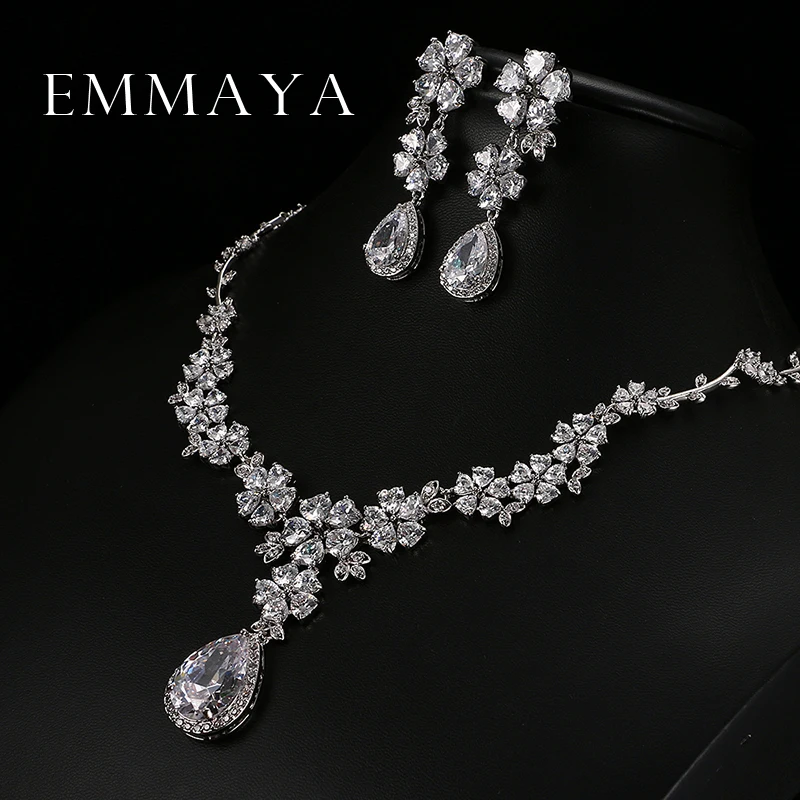 Emmaya Hot Selling Bride Classic AAA Zircon Flower Necklace Earrings Set Luxury Wedding Jewelry Sets for Women Accessories