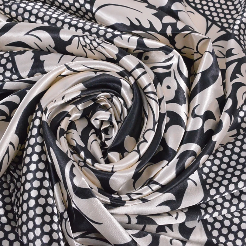 Ladies Square Scarves Printed New Fashion Unisex Apparel Accessories Women Black White Dot Silk Scarf 90*90cm Scarves Wraps