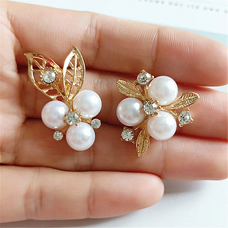 50pcs Gold Color Imitation Pearl Leaf Flower Charm Crystal Flower Pendant for DIY Handmade Wedding Jewelry Making wholesale