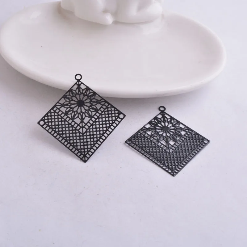 50 Stück AB3333 39*41mm Quadratische Anhänger Rhombus-Formen für DIY-Ohrringe und Schmuck – Detail 5
