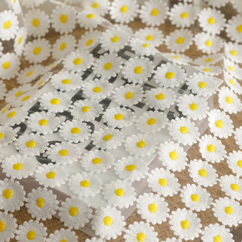 LASUI 3 yards DIY skirt wedding dress accessories Pretty white daisy embroidery soft mesh lace fabric Fine workmanship X0553