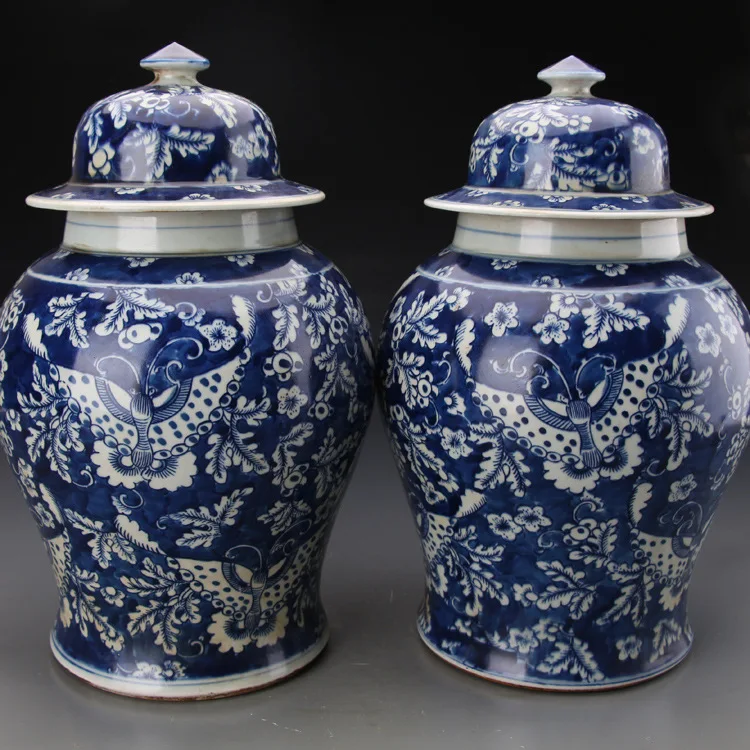 Qing Dynasty Blue And White Porcelain Ginger jar vase Butterfly Pattern temple jar Antique Classical handmade ceramic jar